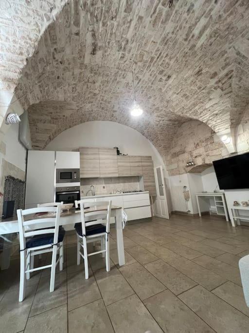 Al Civico 33 Apartment Martina Franca Bagian luar foto