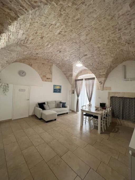 Al Civico 33 Apartment Martina Franca Bagian luar foto
